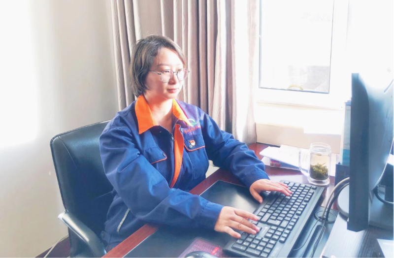 省物產(chǎn)集團(tuán)黨務(wù)工作者、先進(jìn)模范持續(xù)熱議黨的二十大精神（二）