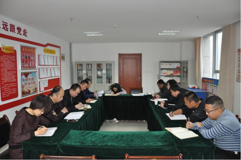 銘記&ldquo;生命線&rdquo;、分清&ldquo;是非線&rdquo; 修筑&ldquo;防腐線&rdquo;、不踩&ldquo;高壓線&rdquo;