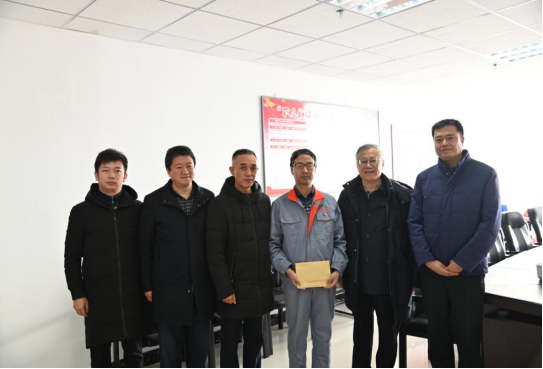 走訪慰問專家人才，為人才創(chuàng)新營造良好的環(huán)境